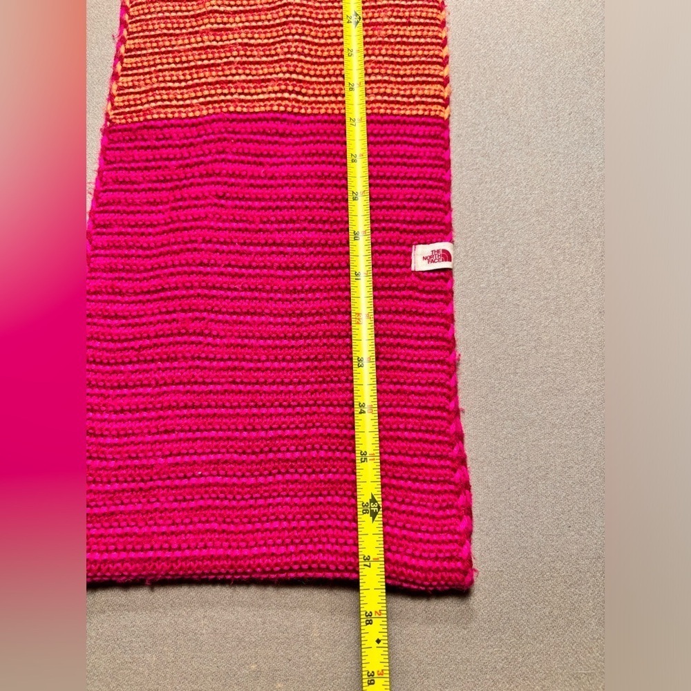 The North Face multicoloured knit infinity scarf - Picture 8 of 9
